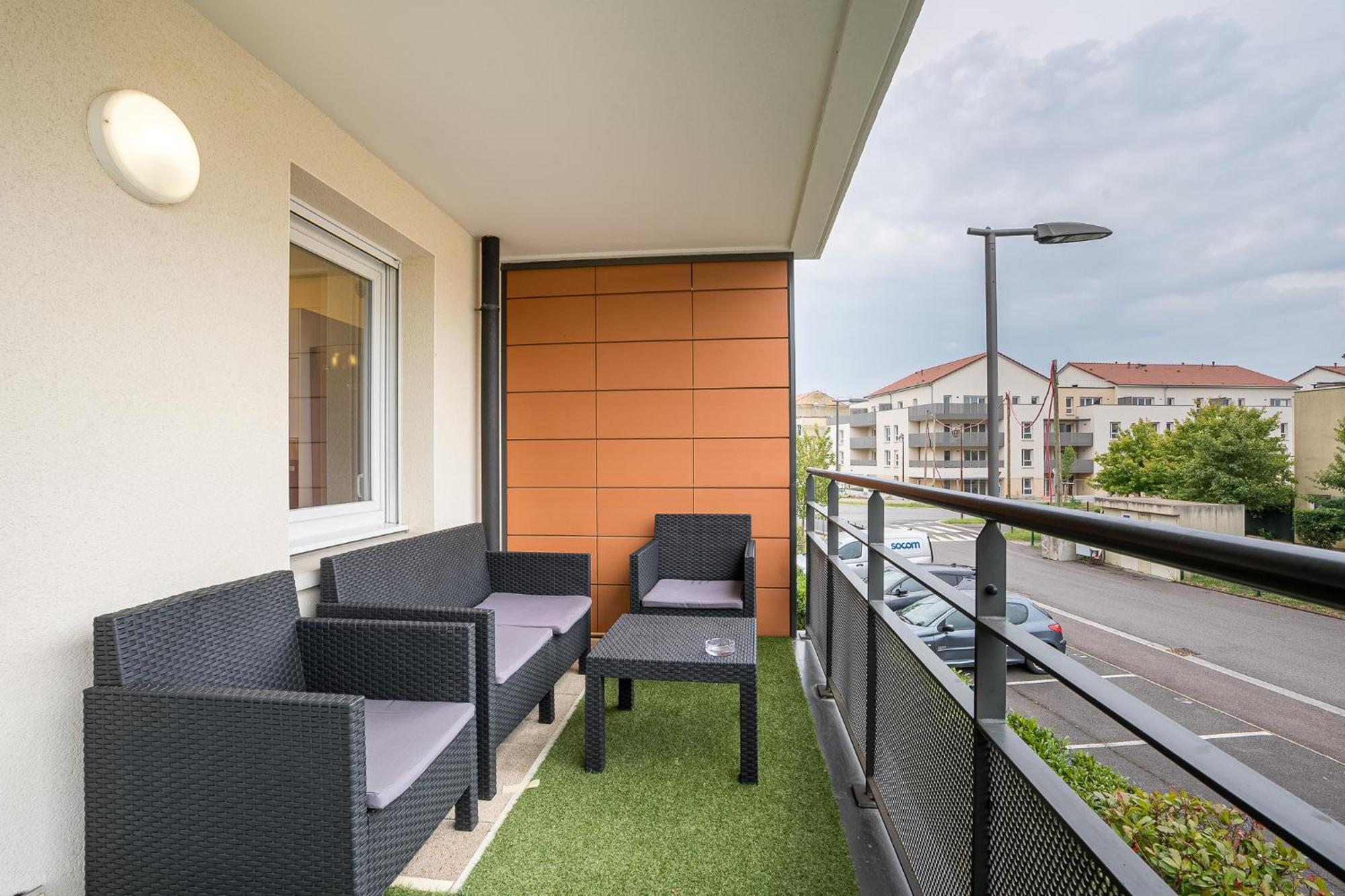 Spacieux - 4 Pers' - Balcon - 2 Lits - Parking Woippy Buitenkant foto